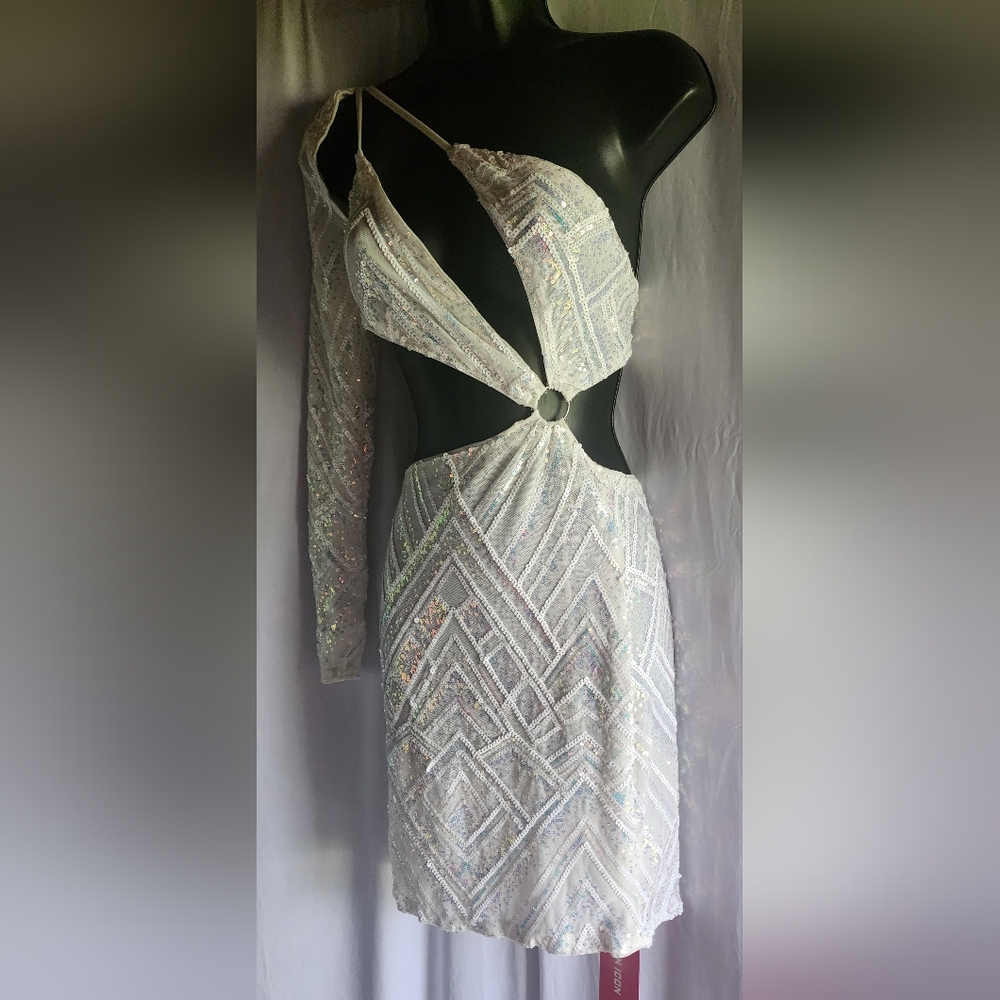 Elegant Silver One-Shoulder Dress
